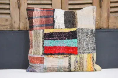 Kussen uit Turkije 50cm x 50cm incl binnenkussen katoenen achterkant (beige) Nr.51648