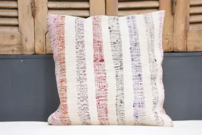 Kussen uit Turkije 50cm x 50cm incl binnenkussen katoenen achterkant (beige) Nr.51664