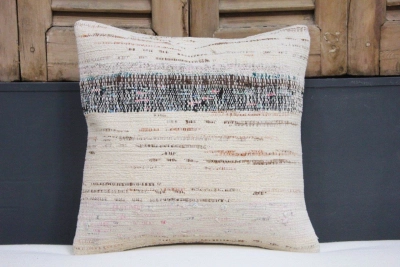 Kussen uit Turkije 50cm x 50cm incl binnenkussen katoenen achterkant (beige) Nr.51729