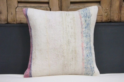 Kussen uit Turkije 50cm x 50cm incl binnenkussen katoenen achterkant (beige) Nr.51735