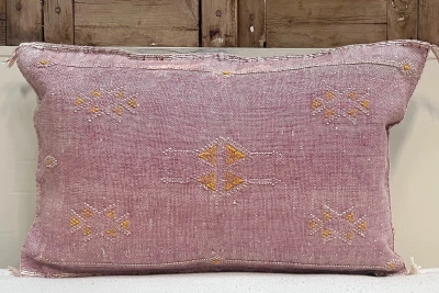 Sabra Kussen uit Marokko roze 60cm x 40cm incl vulling nr.61193