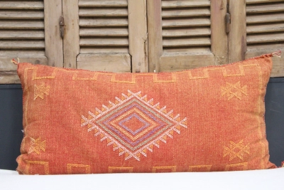 Kussen uit Marokko 100cm x 50cm incl vulling nr.66001