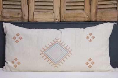 Sabra Kussen uit Marokko licht grijs 100cm x 50cm incl vulling nr. 91211