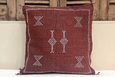 Sabra Kussen uit Marokko bordeauxrood 45cm x 45cm incl vulling nr.94056