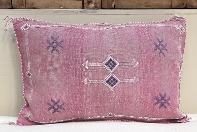 Sabra Kussen uit Marokko roze 60cm x 40cm incl vulling nr.93270