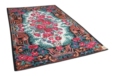 Rozenkelim 344cm x 217cm, handgeweven uit Moldavië, no259