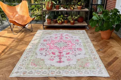 SALE Vintage look vloerkleed 180cm x 120cm showroom model