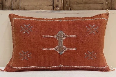 Sabra Kussen uit Marokko oranje / rood 60cm x 40cm incl vulling nr.61151