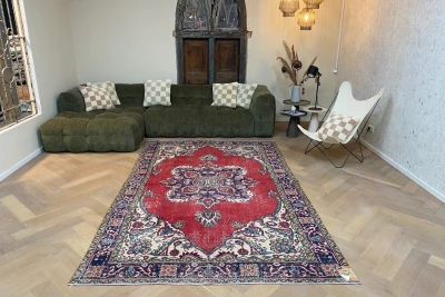 Vintage vloerkleed blauw met rood 303cm x 186cm