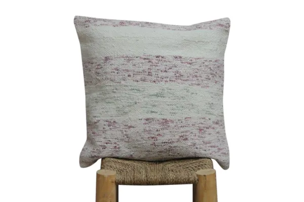 Kussen uit Turkije  50cm x 50cm incl binnenkussen katoenen achterkant (beige) Nr 21230