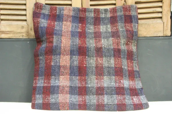 Kussen uit Turkije  70cm x 70cm incl binnenkussen