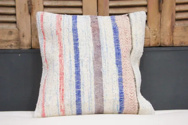 Kussen uit Turkije 50cm x 50cm incl binnenkussen katoenen achterkant (beige) Nr.51625