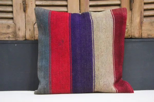 Kussen uit Turkije 50cm x 50cm incl binnenkussen katoenen achterkant (beige) Nr.51627