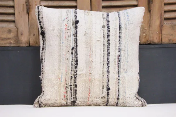 Kussen uit Turkije 50cm x 50cm incl binnenkussen katoenen achterkant (beige) Nr.51632