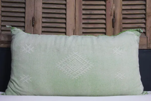Sabra Kussen uit Marokko groen 100cm x 50cm incl vulling nr. 58139