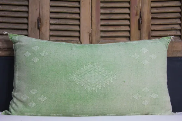 Sabra Kussen uit Marokko groen 100cm x 50cm incl vulling nr. 58141