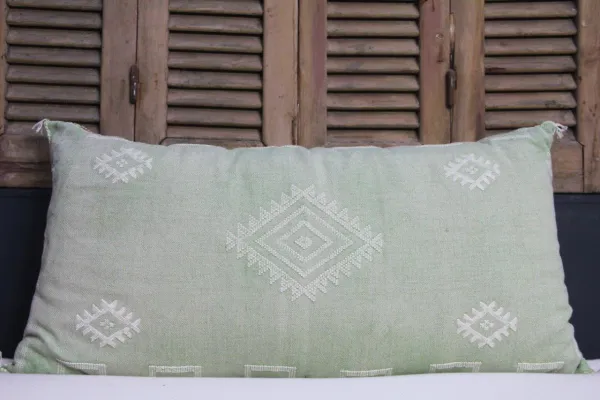Sabra Kussen uit Marokko groen 100cm x 50cm incl vulling nr. 58145