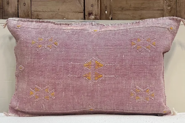 Sabra Kussen uit Marokko roze 60cm x 40cm incl vulling nr.61193