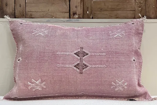 Sabra Kussen uit Marokko roze 60cm x 40cm incl vulling nr.61195