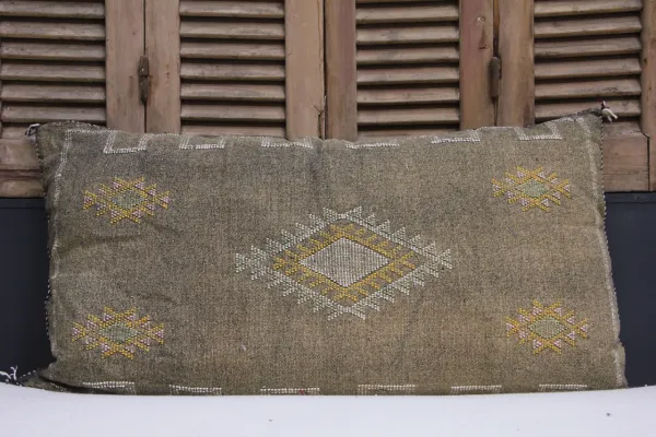 Kussen uit Marokko bruin 100cm x 50cm incl vulling nr.66015