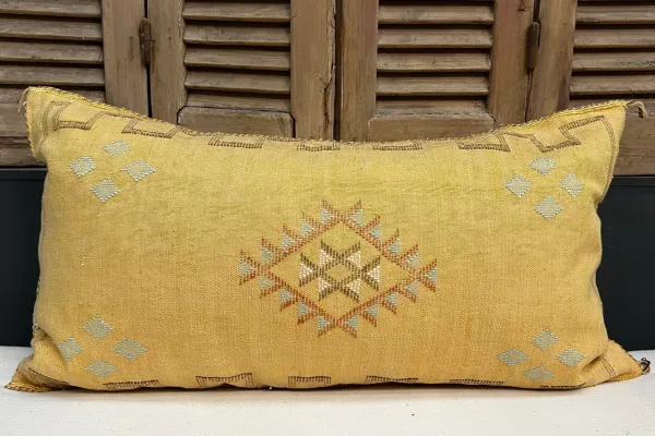 Sabra Kussen uit Marokko geel 100cm x 50cm incl vulling nr.71193