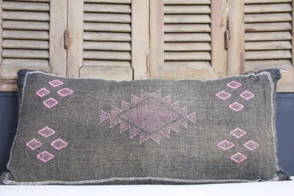 Sabra Kussen uit Marokko bruin 100cm x 50cm incl vulling nr. 80207