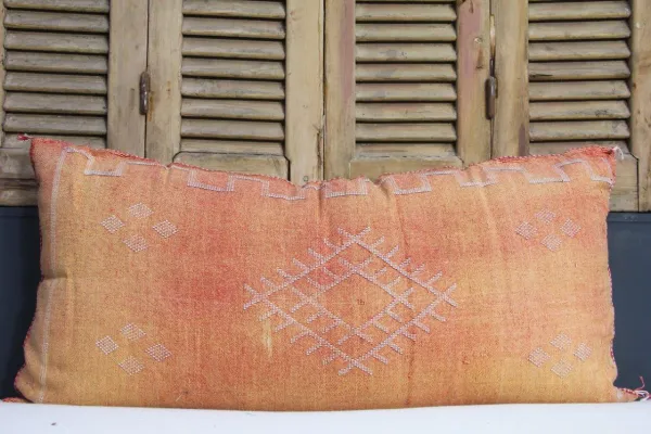 Sabra Kussen uit Marokko 100cm x 50cm incl vulling nr. 80221