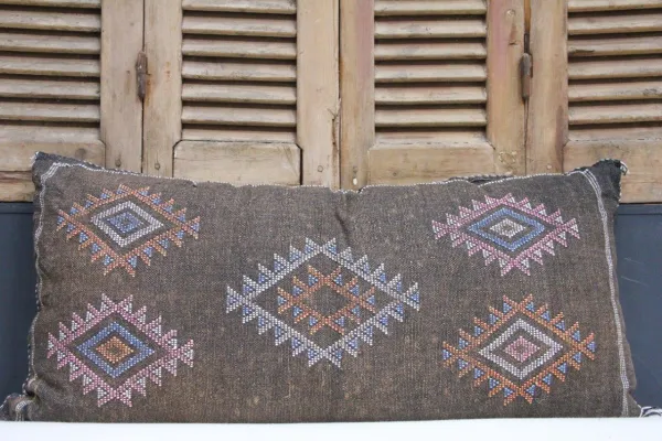 Sabra Kussen uit Marokko bruin 100cm x 50cm incl vulling nr. 80232