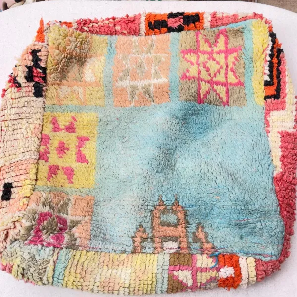 VERWACHT Marokkaanse Poef nr.94717  60cm x 60cm x 25cm leverbaar eind februari