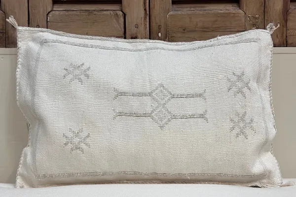 Sabra Kussen uit Marokko wit 60cm x 40cm incl vulling nr.61254