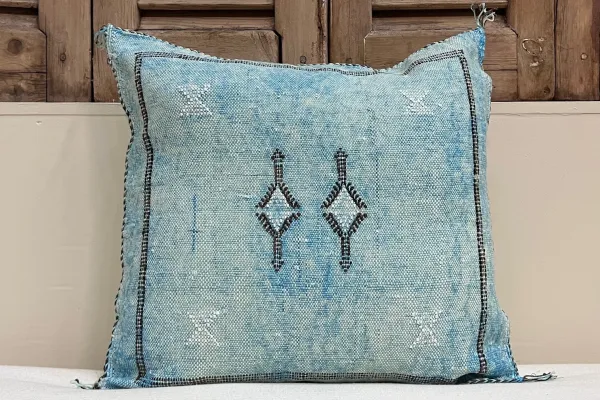 Sabra Kussen uit Marokko  blauw 45cm x 45cm incl vulling nr.95125