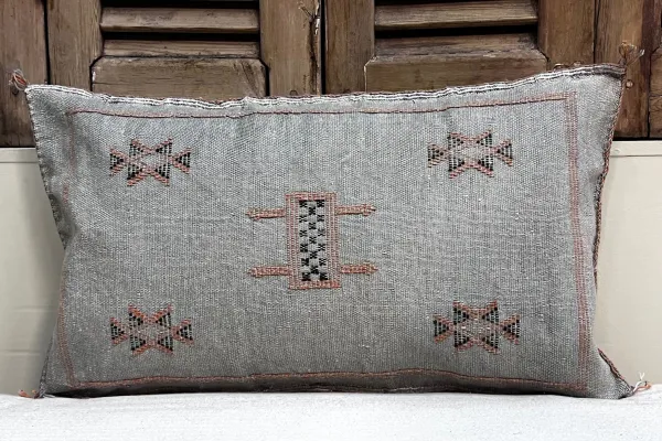 Sabra Kussen uit Marokko grijs 60cm x 40cm incl vulling nr.93393