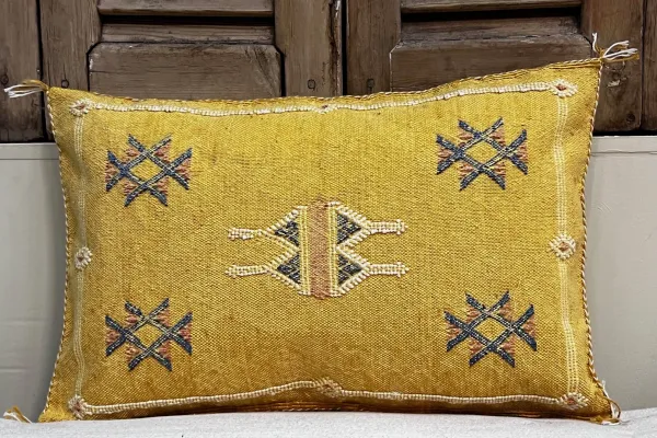 Sabra Kussen uit Marokko geel 60cm x 40cm incl vulling nr.93404