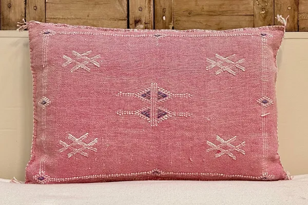 Sabra Kussen uit Marokko roze 60cm x 40cm incl vulling nr.93243