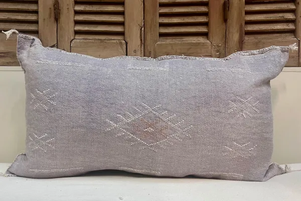Sabra Kussen uit Marokko Paars 100cm x 50cm incl vulling nr.63016
