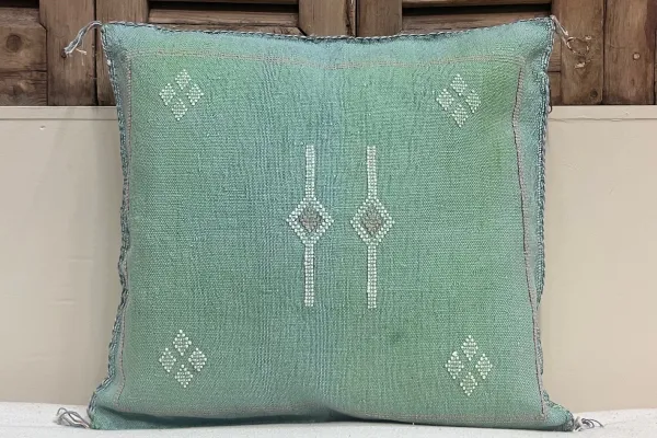 Sabra Kussen uit Marokko groen  45cm x 45cm incl vulling nr.94070
