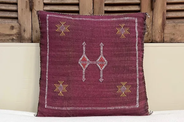 Sabra Kussen uit Marokko aubergine 45cm x 45cm incl vulling nr.64046