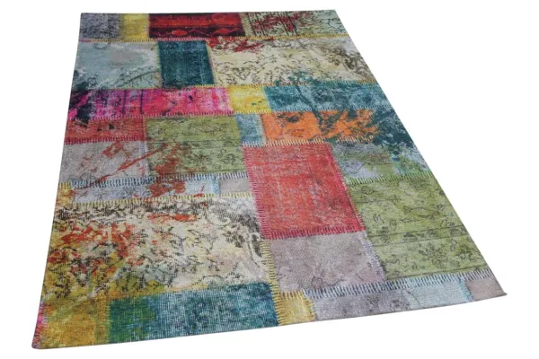 Vintage look patchwork vloerkleed. Laatste exemplaar showroom model