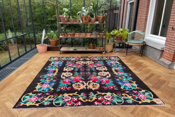 Rozenkelim authentiek, handgeweven in Moldavië 19977 249cm x 206cm