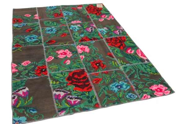 patchwork vloerkleed rozenkelim 232cm x 169cm  prachtige rozenkelim maar helaas erg kwetsbaar