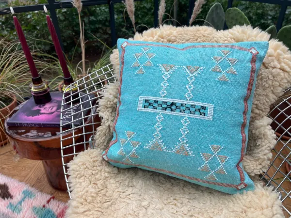 Sabra style kussen blauw 45cm x 45cm (VOORVERKOOP, leverbaar in juli)