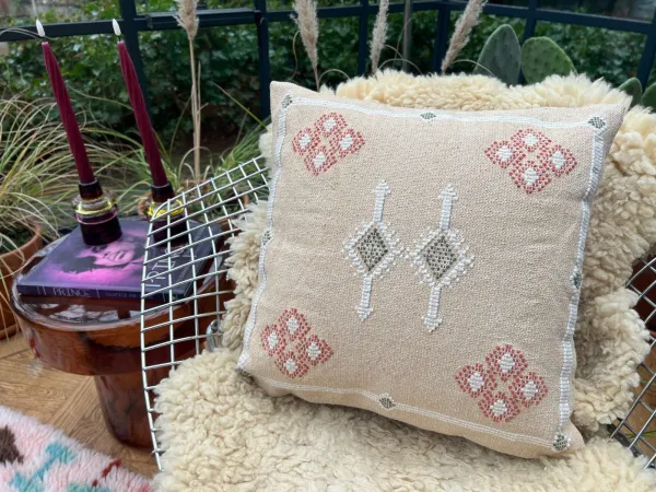 Sabra style kussen beige 45cm x 45cm (VOORVERKOOP, leverbaar in juli)