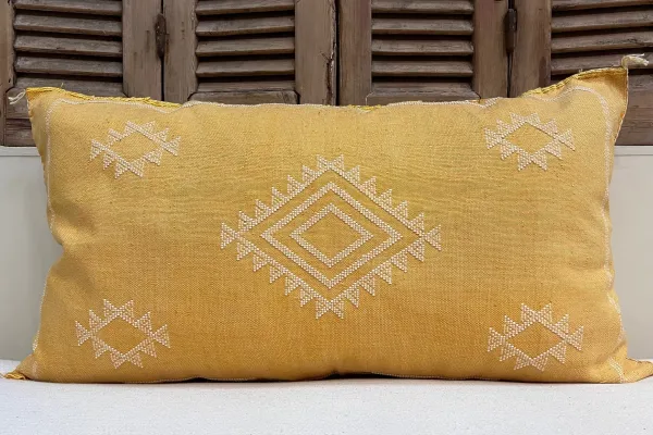 Sabra Kussen uit Marokko geel 100cm x 50cm incl vulling nr.56242