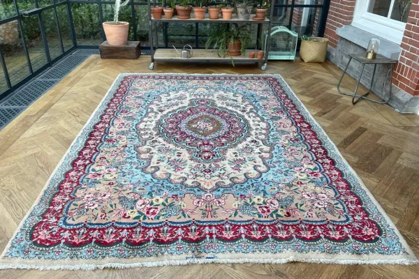 Tabriz vloerkleed ongeschoren, nr 16389, 290cm x  210cm, met gebruikssporen