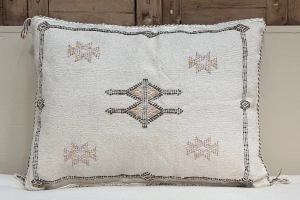 Sabra Kussen uit Marokko wit 60cm x 40cm incl vulling nr.61160
