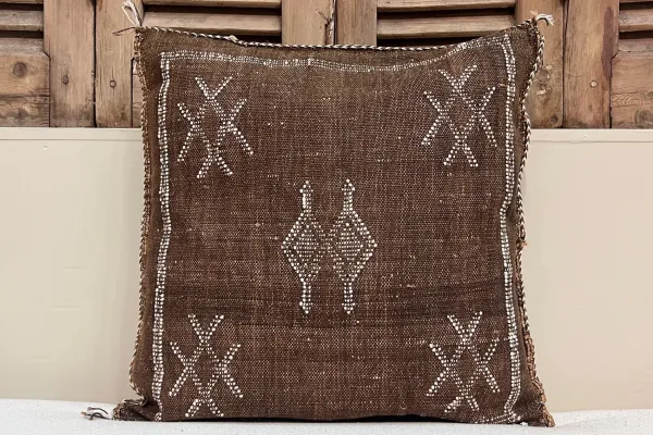 Sabra Kussen uit Marokko bruin 45cm x 45cm incl vulling nr.94075