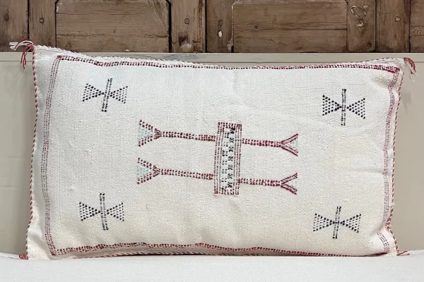 Sabra Kussen uit Marokko wit 60cm x 40cm incl vulling nr.93231
