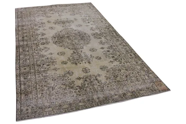 vintage vloerkleed beige 22243 278cm x 160cm kleed heeft een klein gaatje