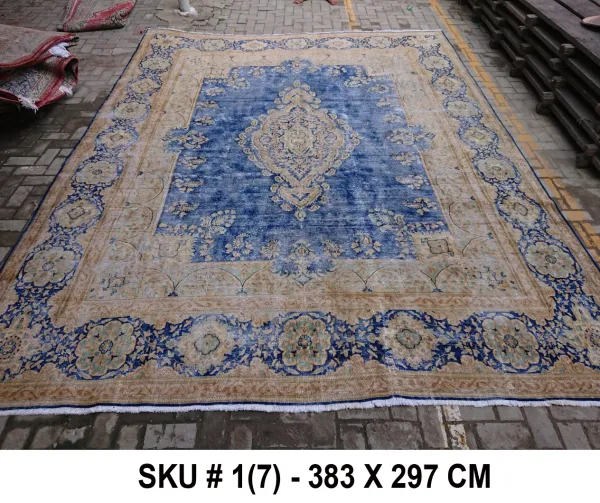 Vintage vloerkleed zandkleur met blauw, nr.98003, 383cm x 297cm Dit kleed verwachten we half oktober binnen