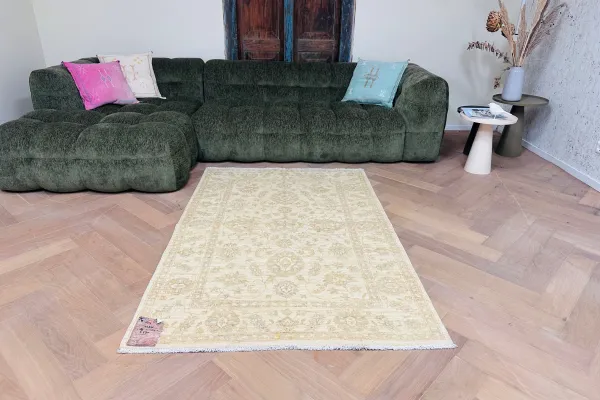 Handgemaakt vloerkleed uit Afghanistan 22319 189cm x 124cm